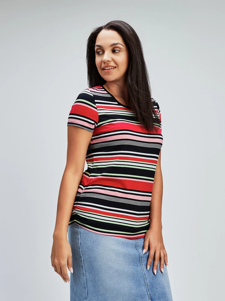 T-shirt semi-ajusté à manches courtes