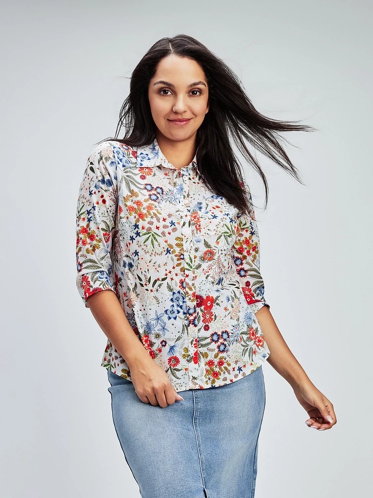 Blouse semi-ajustée à manches 3/4 avec boutons