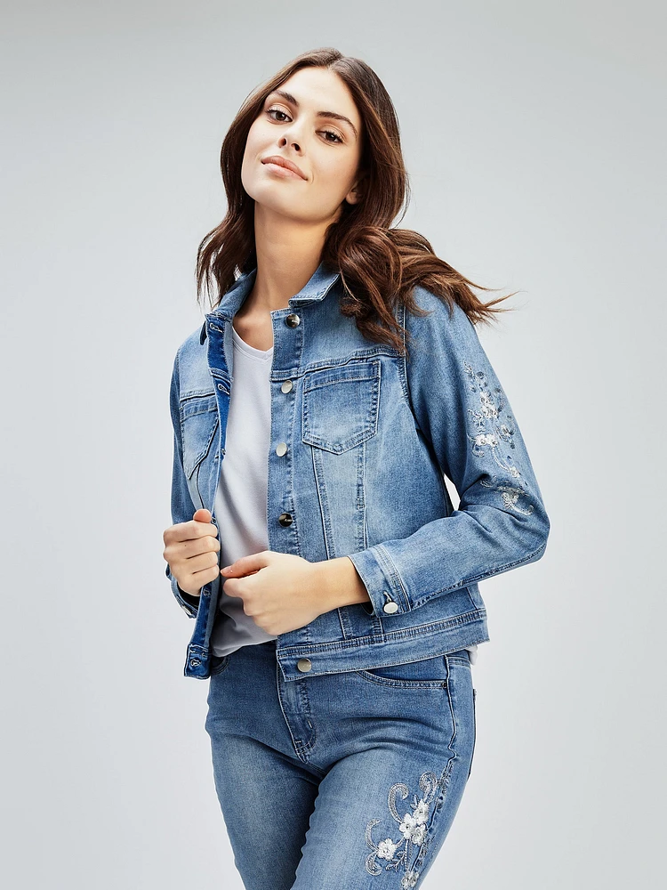 Long-sleeve denim jacket