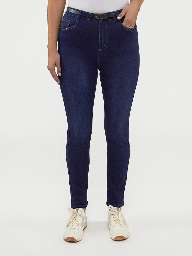 Skinny semi-fitted jean