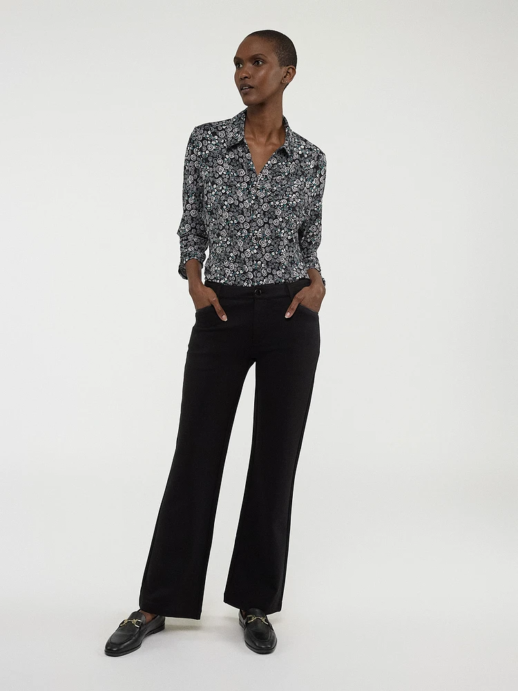 3/4-sleeve semi-fitted blouse with buttons