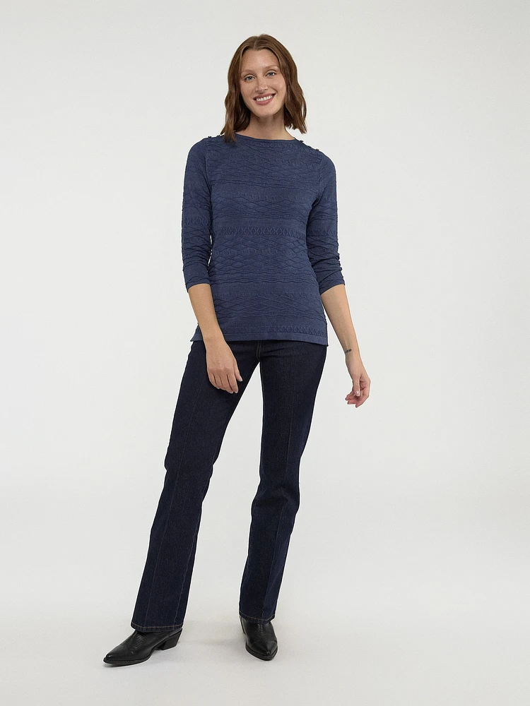 3/4-sleeve semi-fitted pullover sweater
