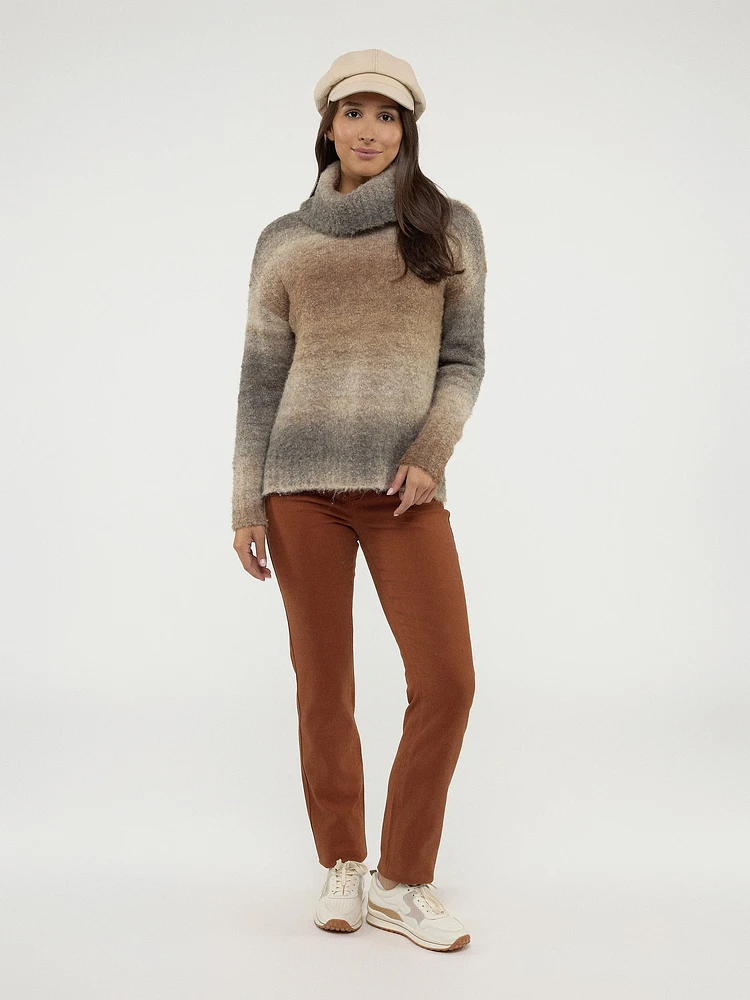 Long-sleeve loose pullover sweater