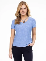 Short-sleeve semi-fitted t-shirt