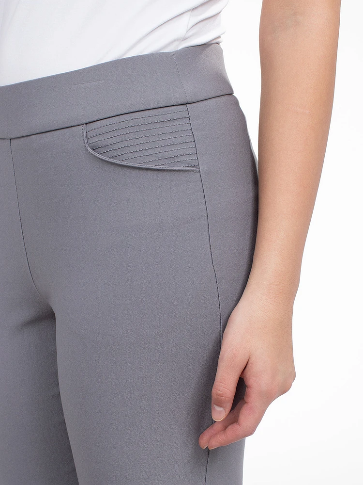Narrow fitted pull-on capri