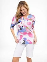 Sleeveless semi-fitted blouse with buttons