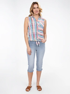 Sleeveless semi-fitted blouse with buttons