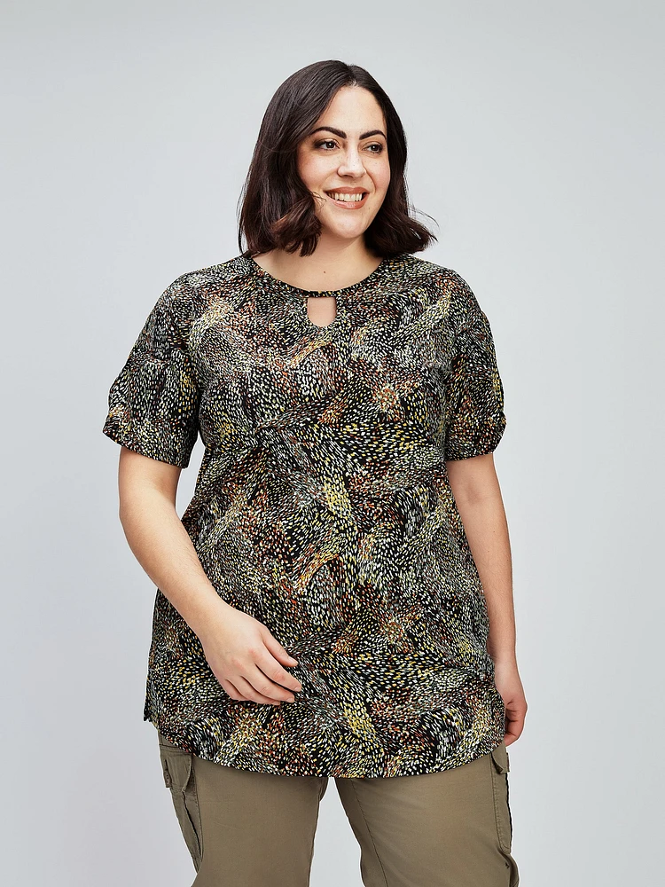 Short-sleeve semi-fitted tunic