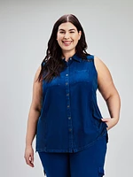 Sleeveless semi-fitted blouse with buttons