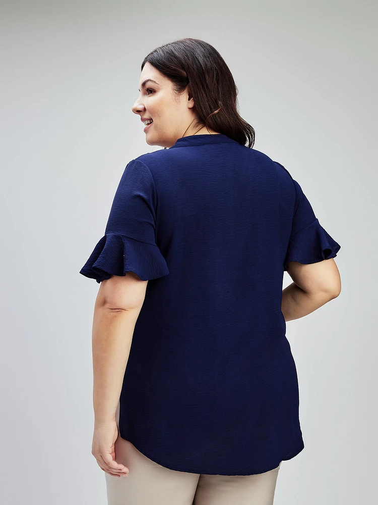 Blouse semi-ajustée à manches courtes avec boutons