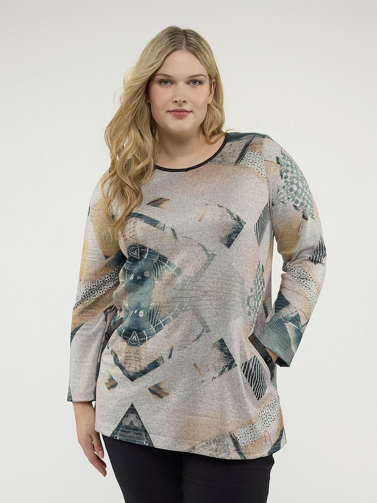 Long-sleeve semi-fitted knit tunic