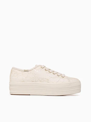 Triple Up Lace Cream Cel
