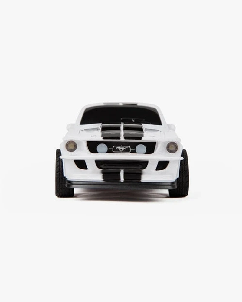 Voiture radiocommandée Ford Mustang Shelby 1967 [1:24]