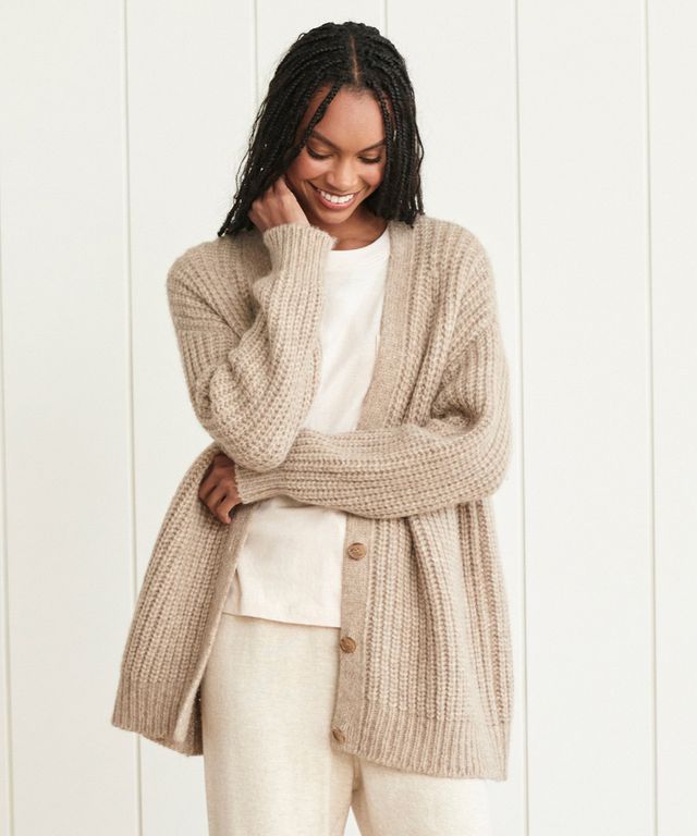 Aerie Easy Cardigan | escapeauthority.com