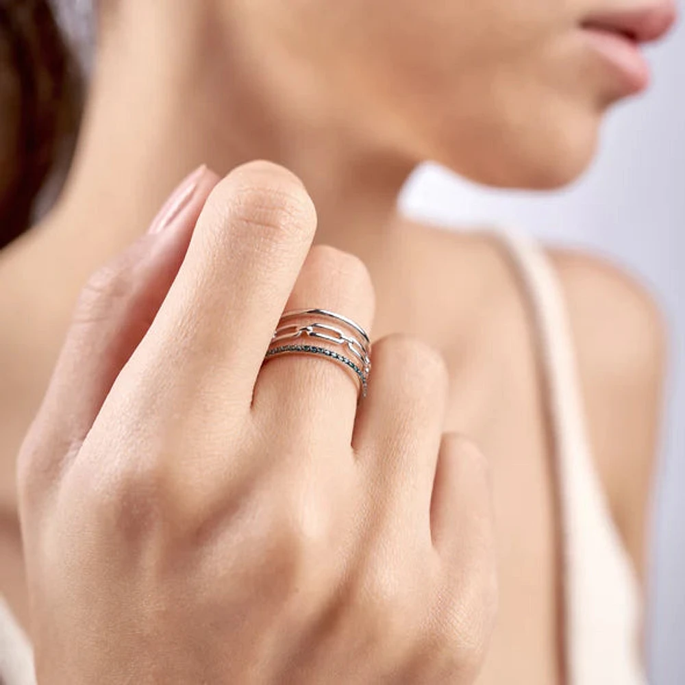 Elle Ring