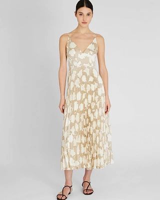 V-Neck Pleated Maxi Dress