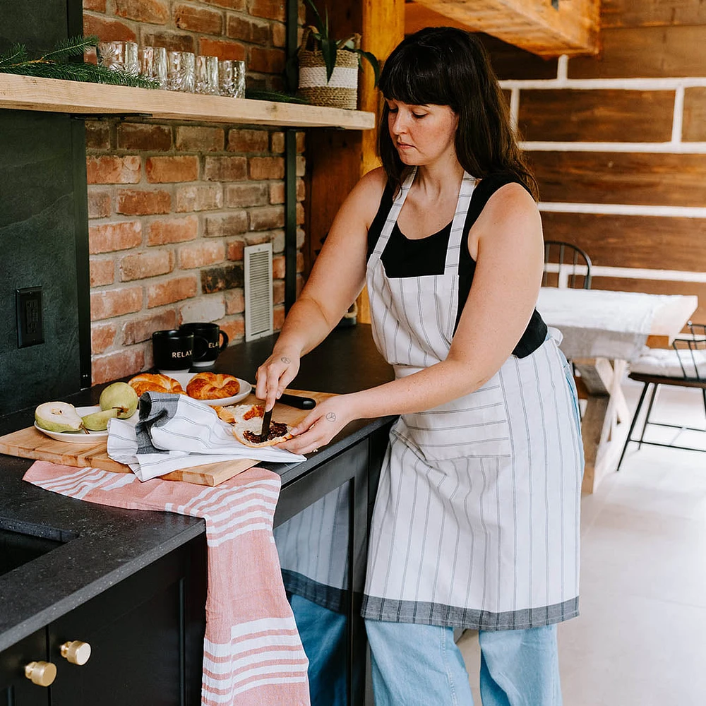 Homestead Apron