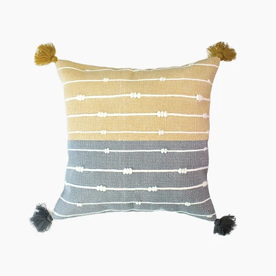 Knotted Pillow