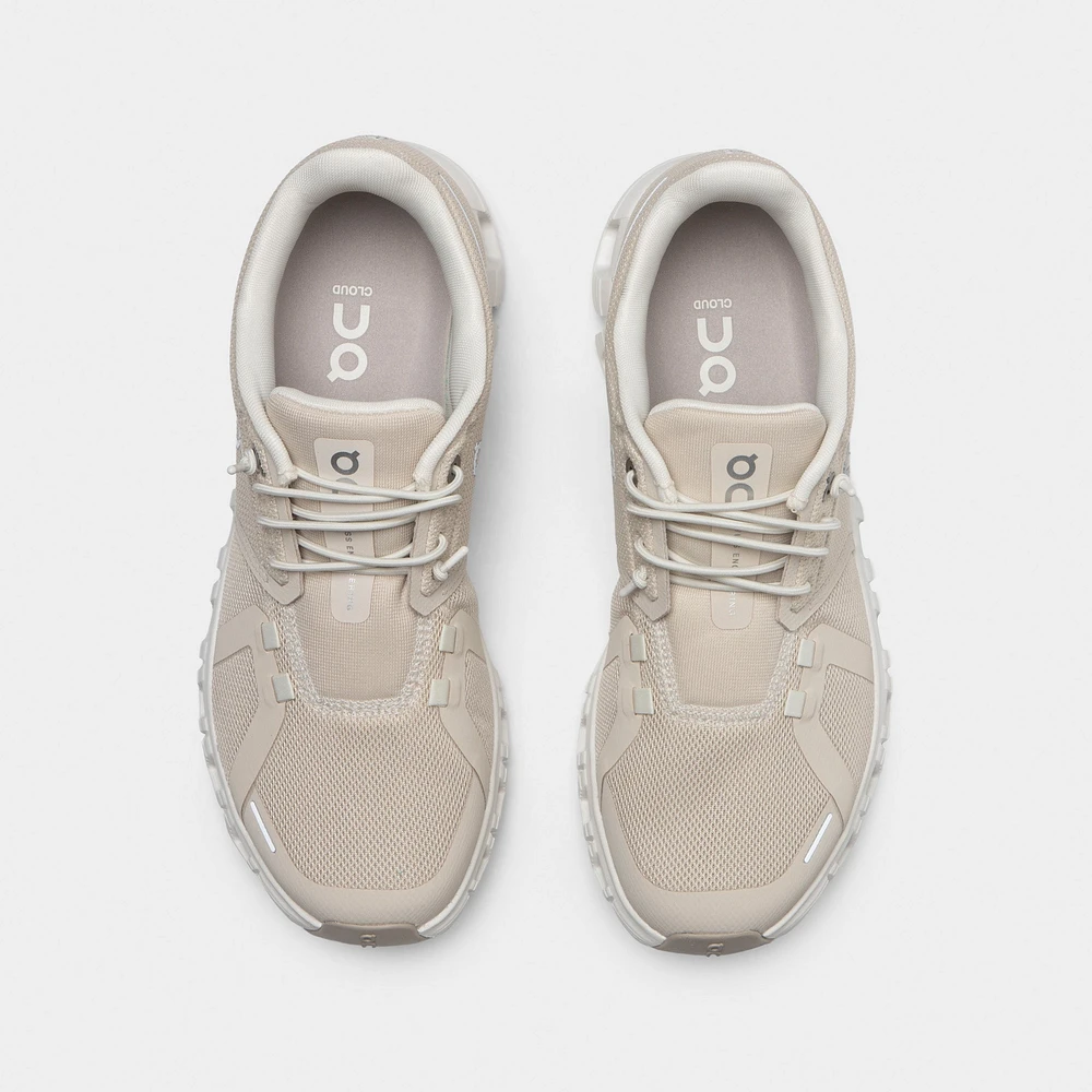 On Women's Cloud 6 Pearl / White