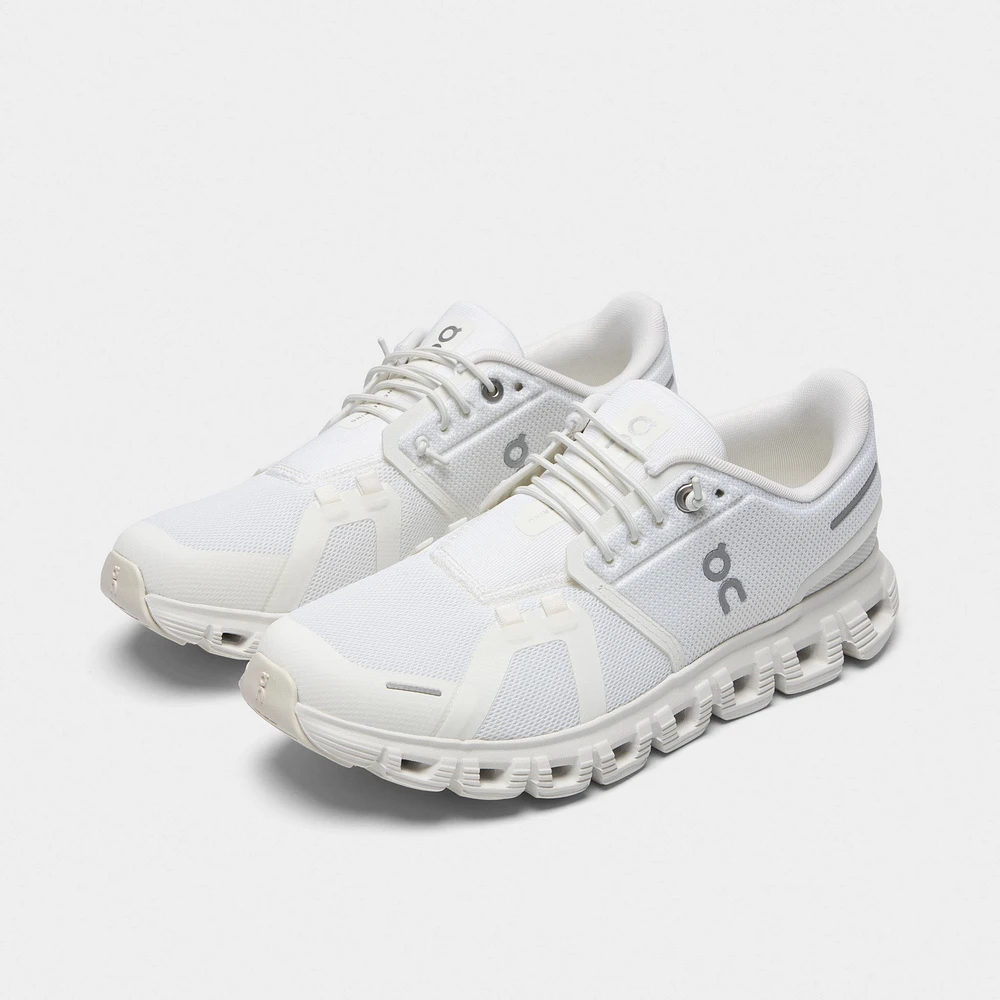 On Women's Cloud 6 White /
