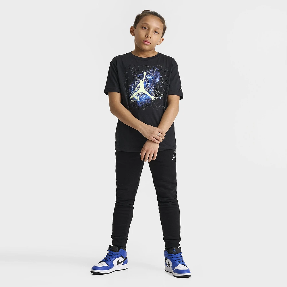 Jordan Junior Boys' Sky Is Not The Limit Graphic T-Shirt / Black