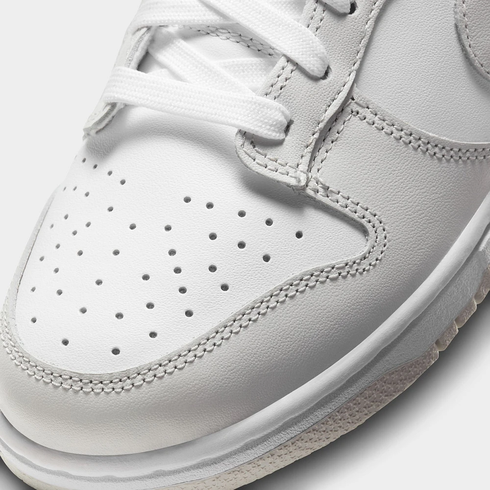 Nike Women's Dunk Low White / Photon Dust