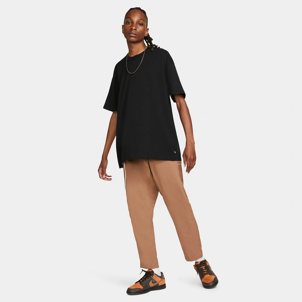 Nike Sportswear Premium Essentials T-shirt / Black