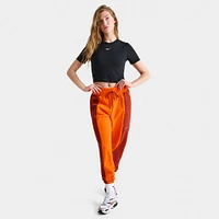 Nike Sportswear Women's Essential Slim Crop T-Shirt / Black