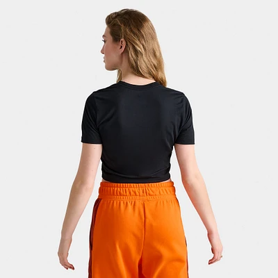 Nike Sportswear Women's Essential Slim Crop T-Shirt / Black