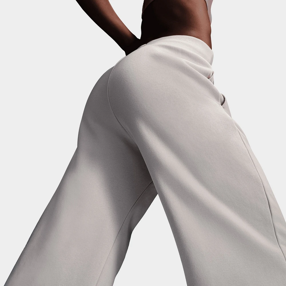 Nike Sportswear Women's High-Waisted Logo Pants / Lt Orewood Brown