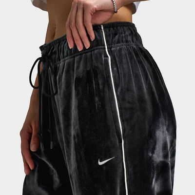 Nike Women's Sportswear Velour Jogger Black / Sail