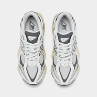 New Balance Juniors' 9060 Sea Salt / Castlerock