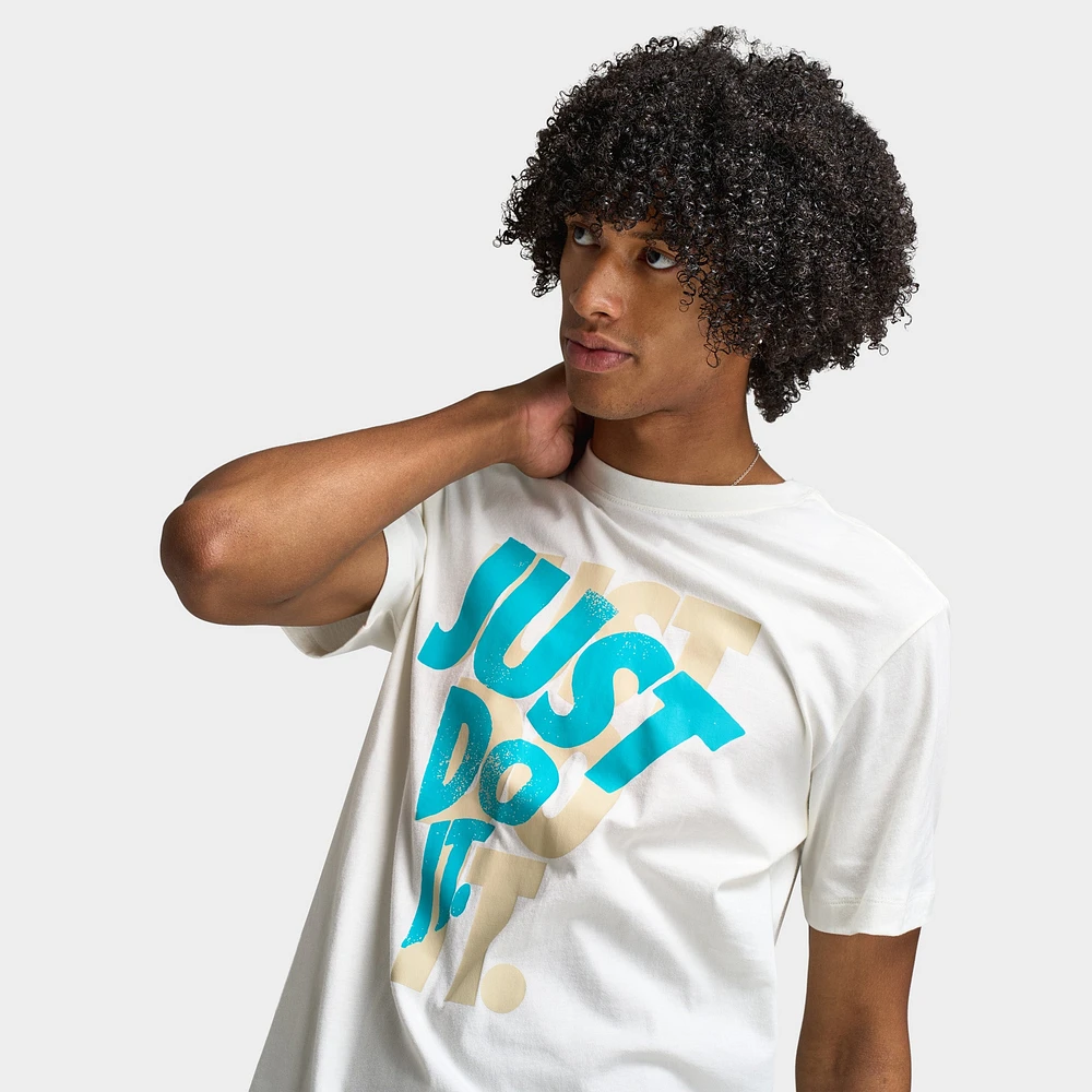 Nike Sportswear Just Do It Graphic T-Shirt / Sail