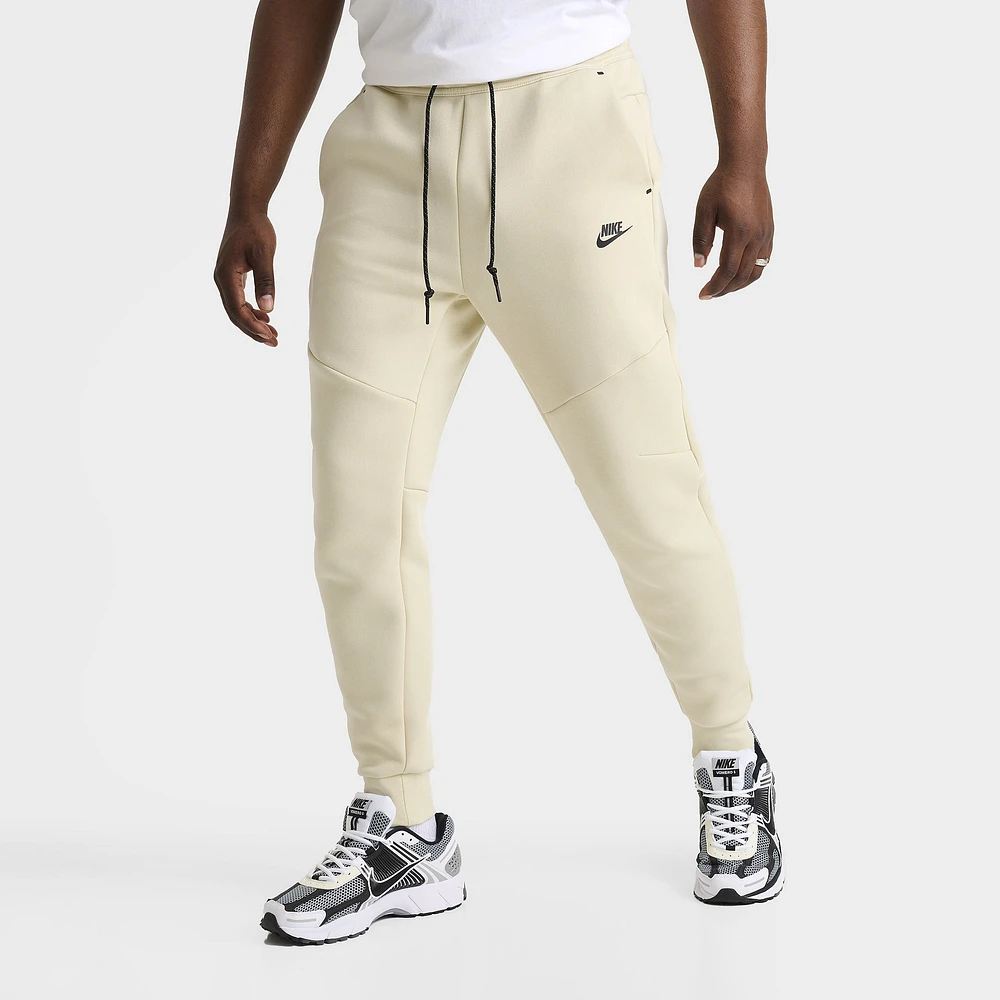 Nike Tech Fleece Joggers Light Khaki / Black