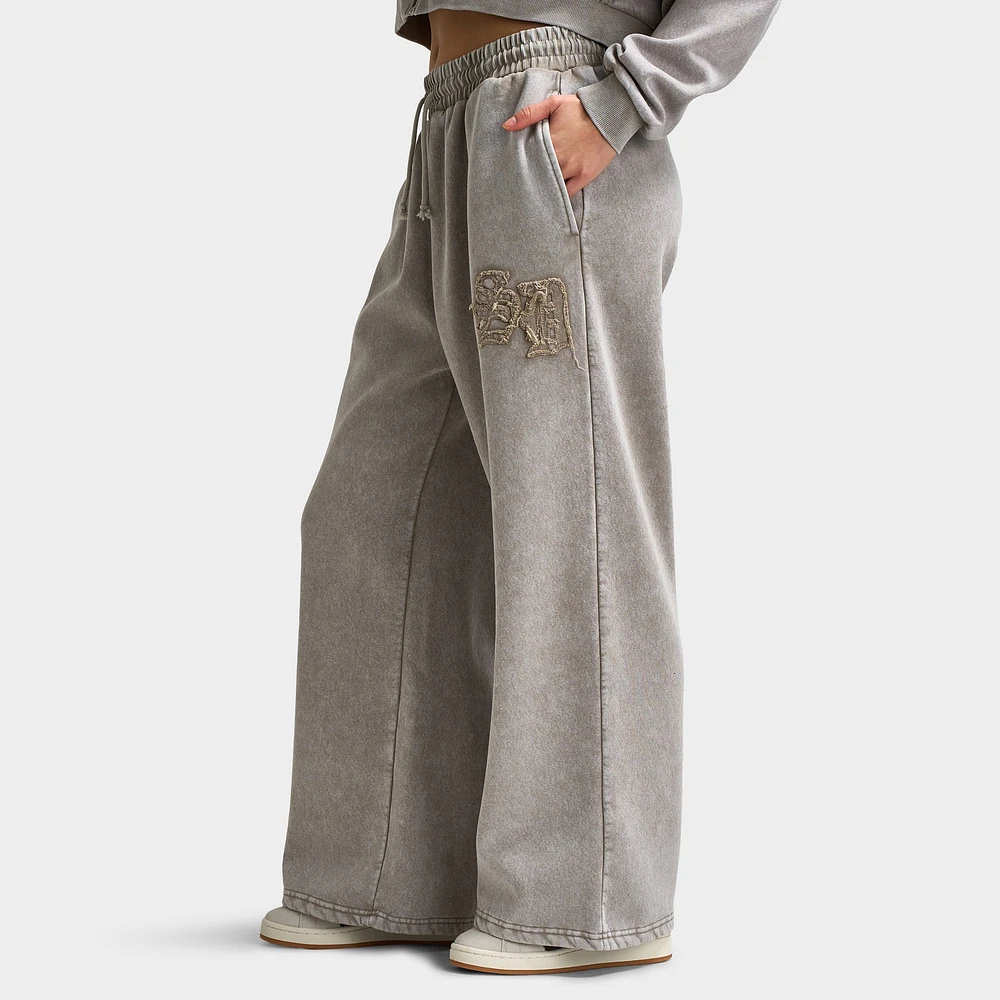 Supply & Demand Women's Bleek Wide Leg Joggers / Beige Acid Wash