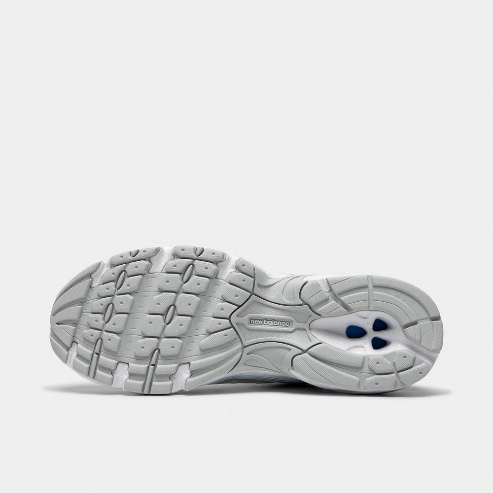 New Balance 530 White / Silver Metallic