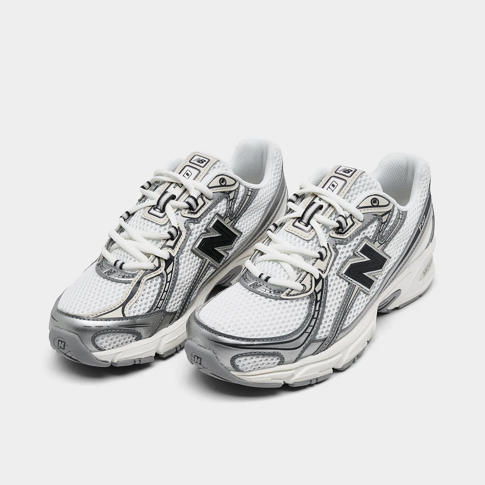 New Balance 740 Linen / Timberwolf