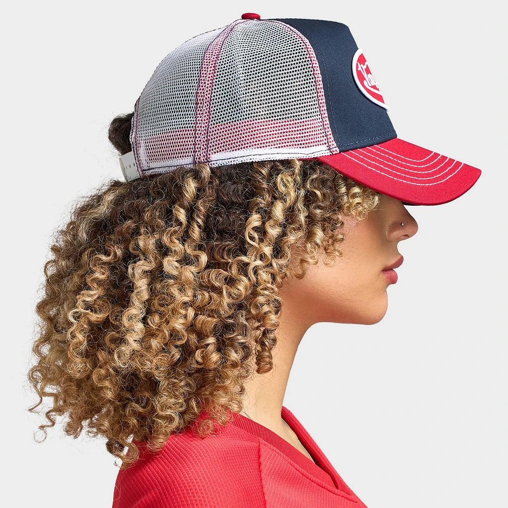 Von Dutch Staple Trucker / Team Red