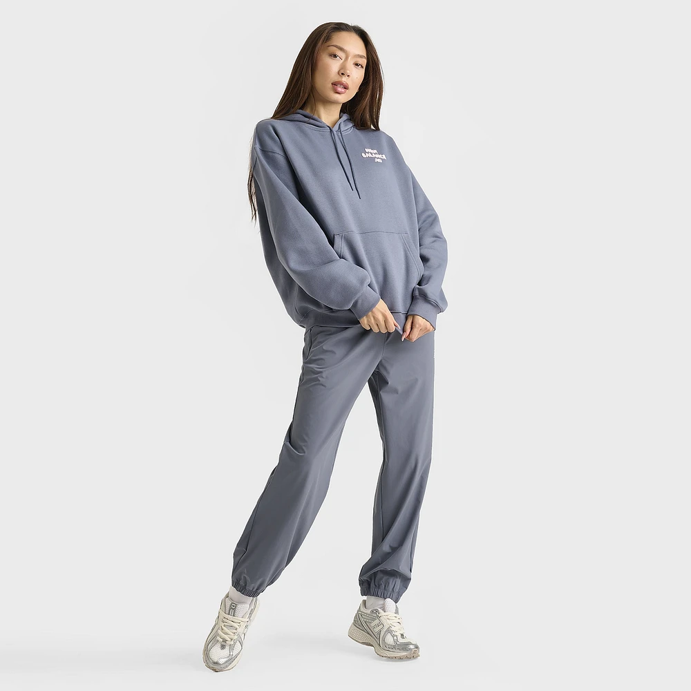 New Balance Women's Bubble Heart Hoodie / Dark Arctic