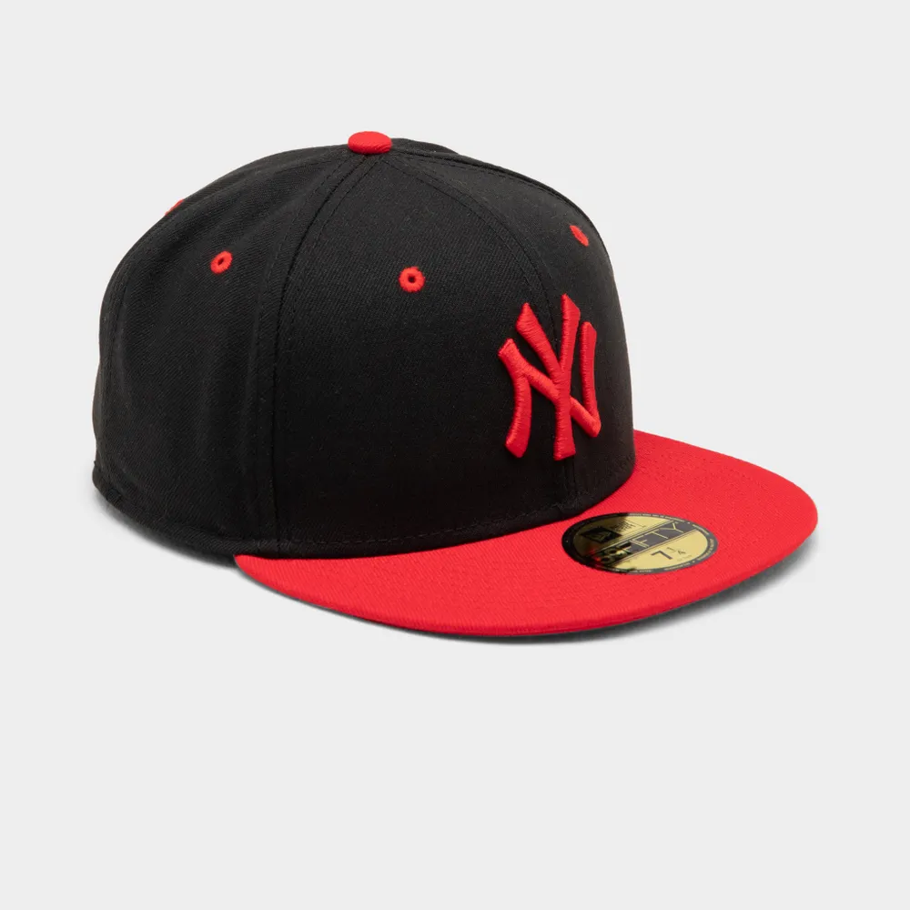 New Era 59Fifty York Yankees Fitted Hat Black / Front Door Red