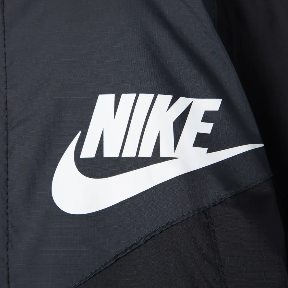 Nike Child Boys' Fleece Lined Windbreaker Jacket / Black