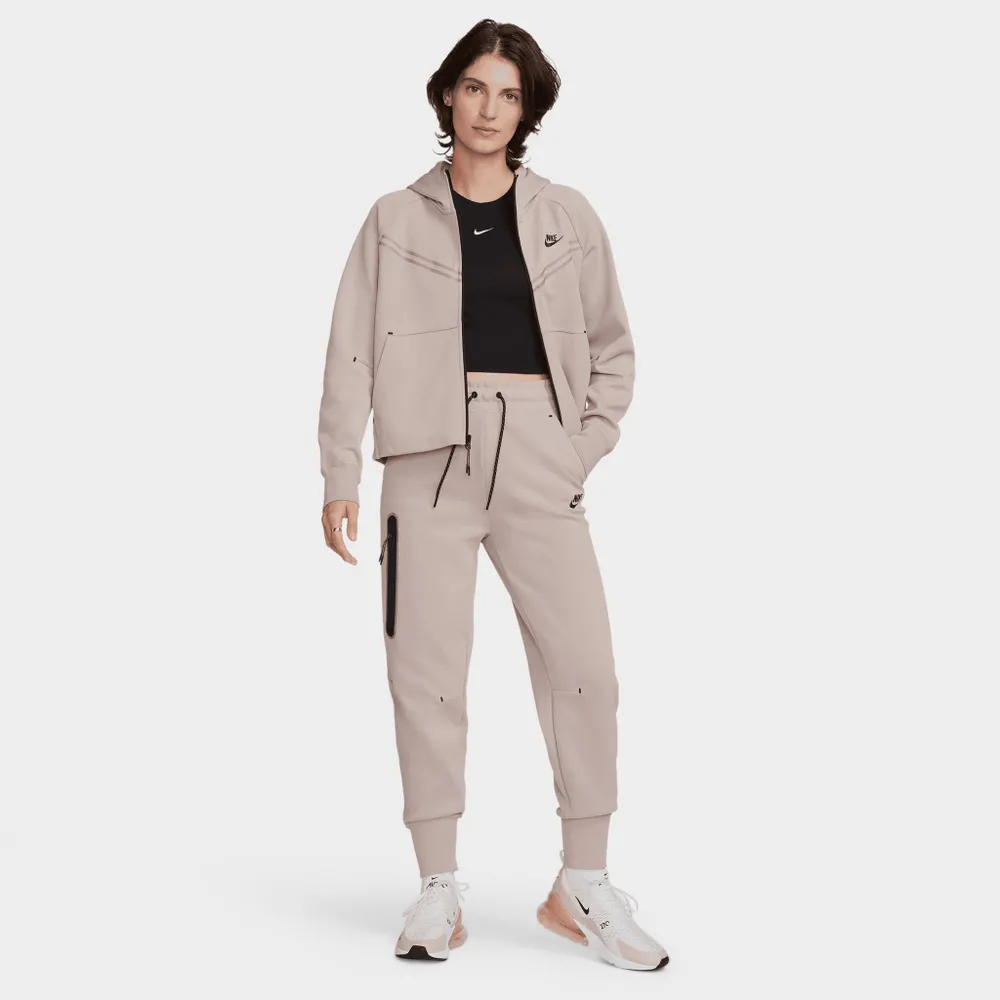 Nike Sportswear Women’s Tech Fleece Joggers Diffused Taupe / Black