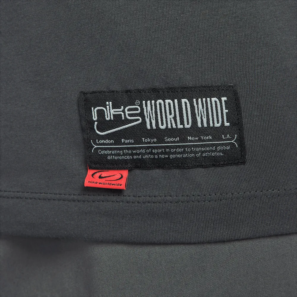 Nike Sportswear T-shirt / Anthracite