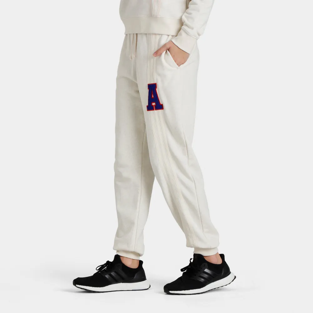 adidas Originals Women’s Small Logo Sweatpants / Wonder White