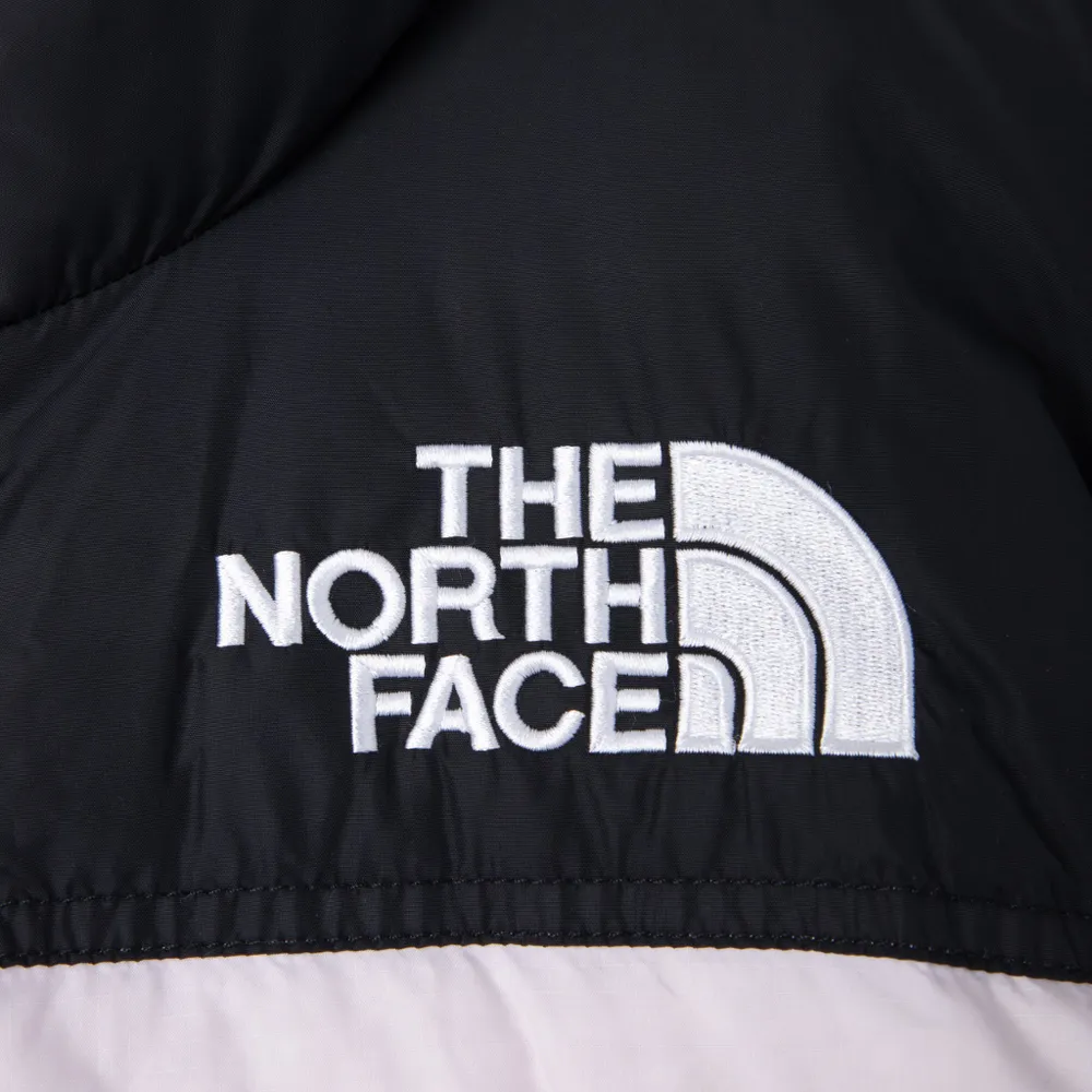 The North Face Juniors' 1996 Retro Nuptse Jacket / Lavender Fog