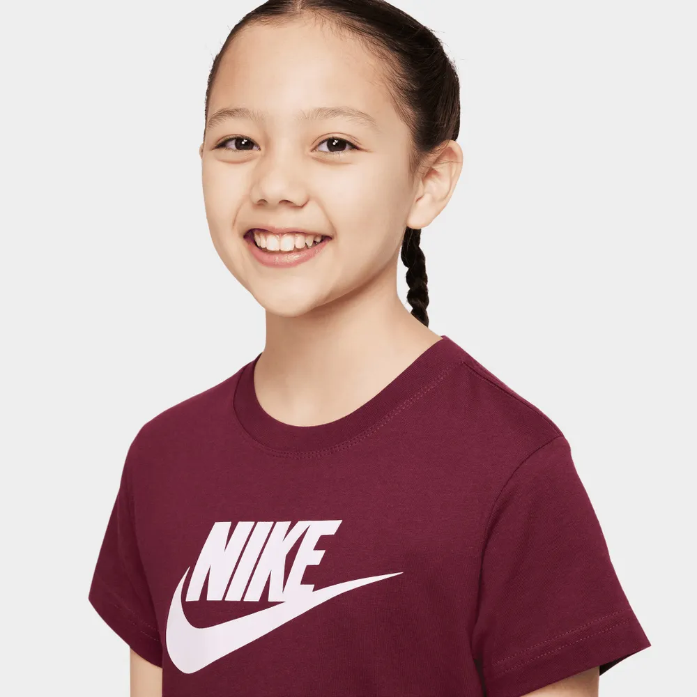 Nike Sportswear Junior Girls’ T-shirt / Dark Beetroot