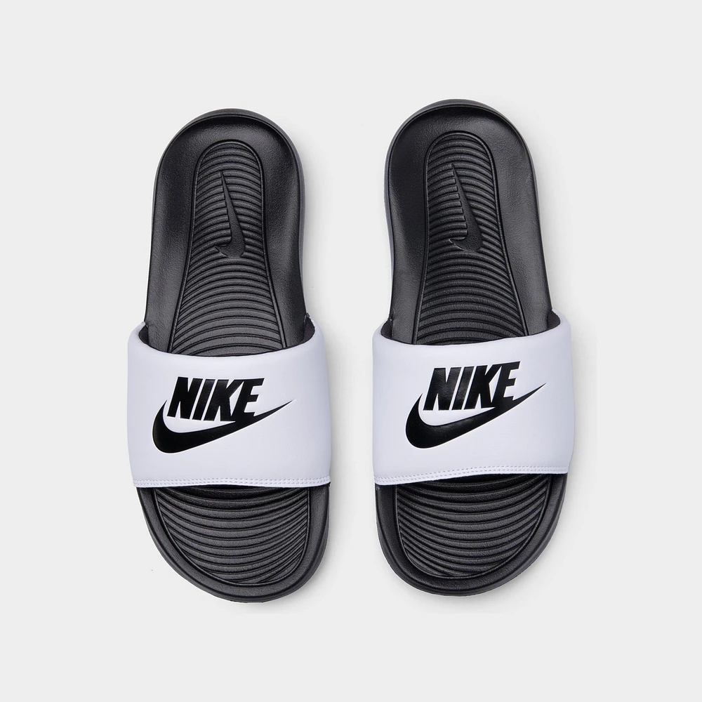 Nike Victori One Black / White