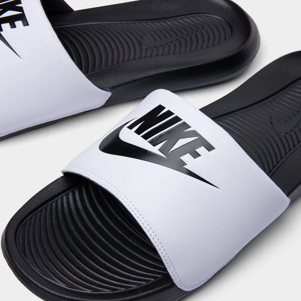 Nike Victori One Black / White