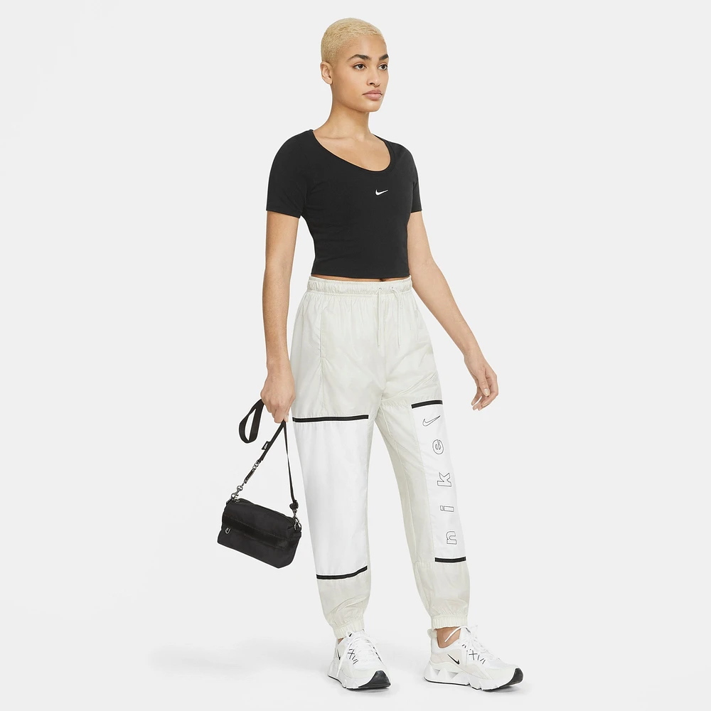 Nike Sportswear Women's Futura Luxe Crossbody Bag Black / Black - White
