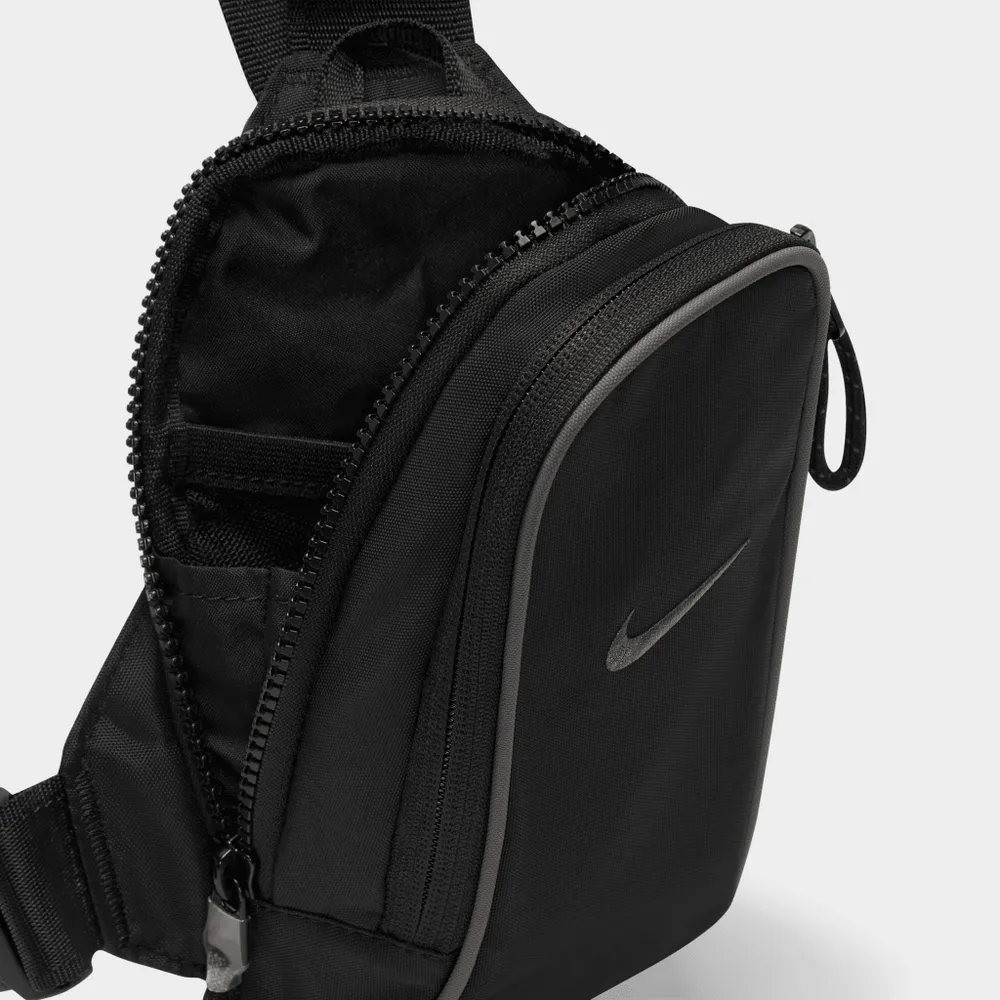 Nike sportswear Essentials Crossbody Bag Black / Black - Ironstone